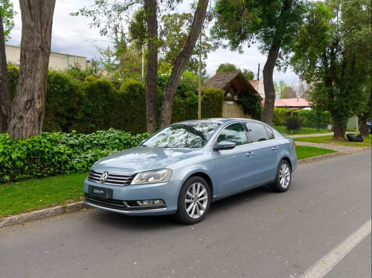 Volkswagen PASSAT 2012 (1/13)
