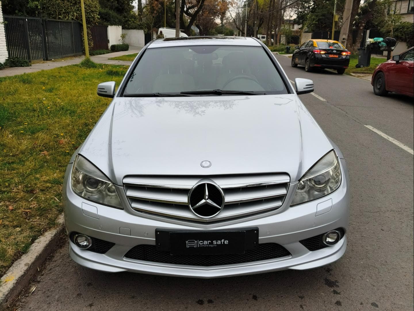 Mercedes-Benz C350 2011 (1/11)